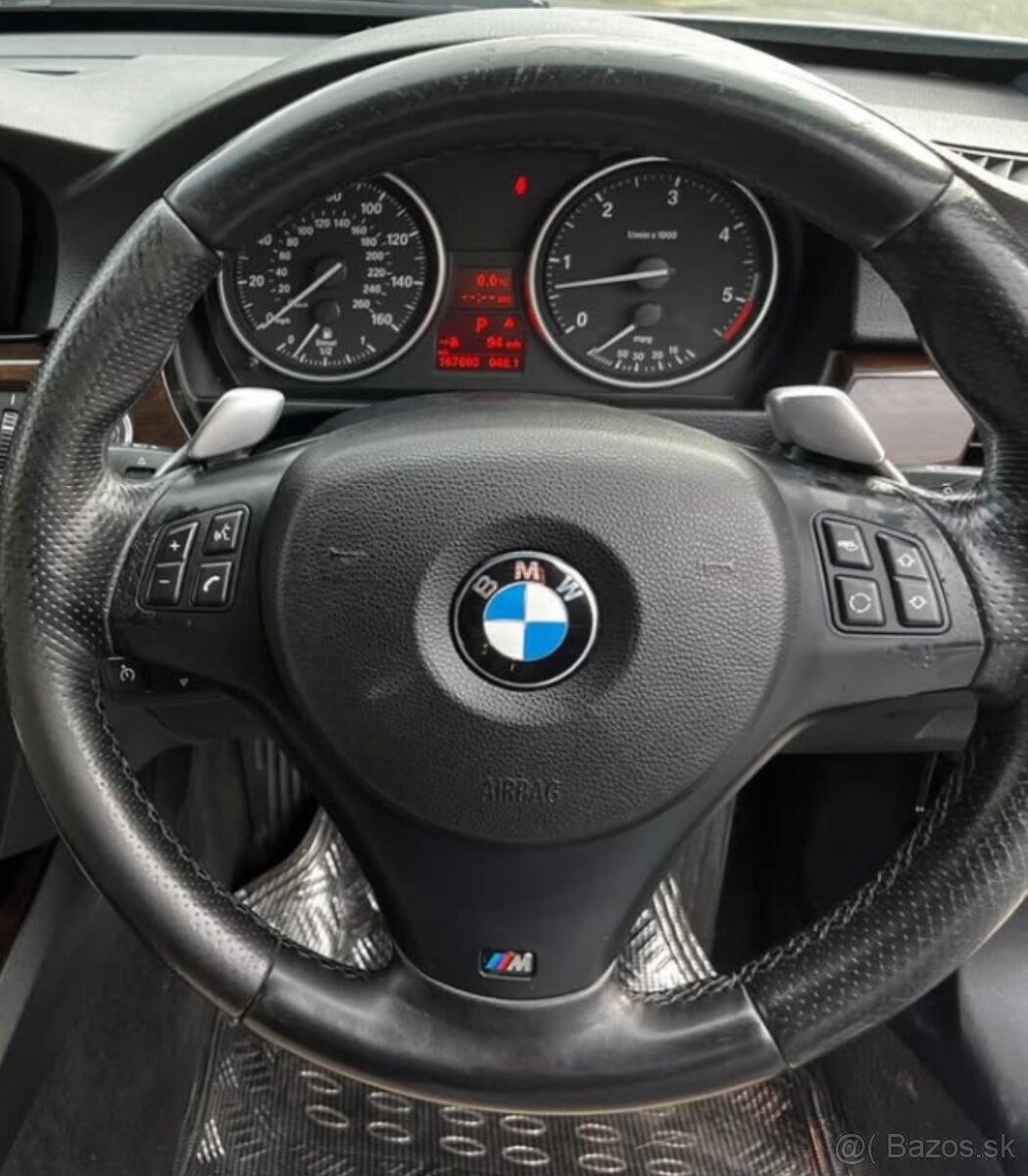 Volant BMW E90 radenie F1