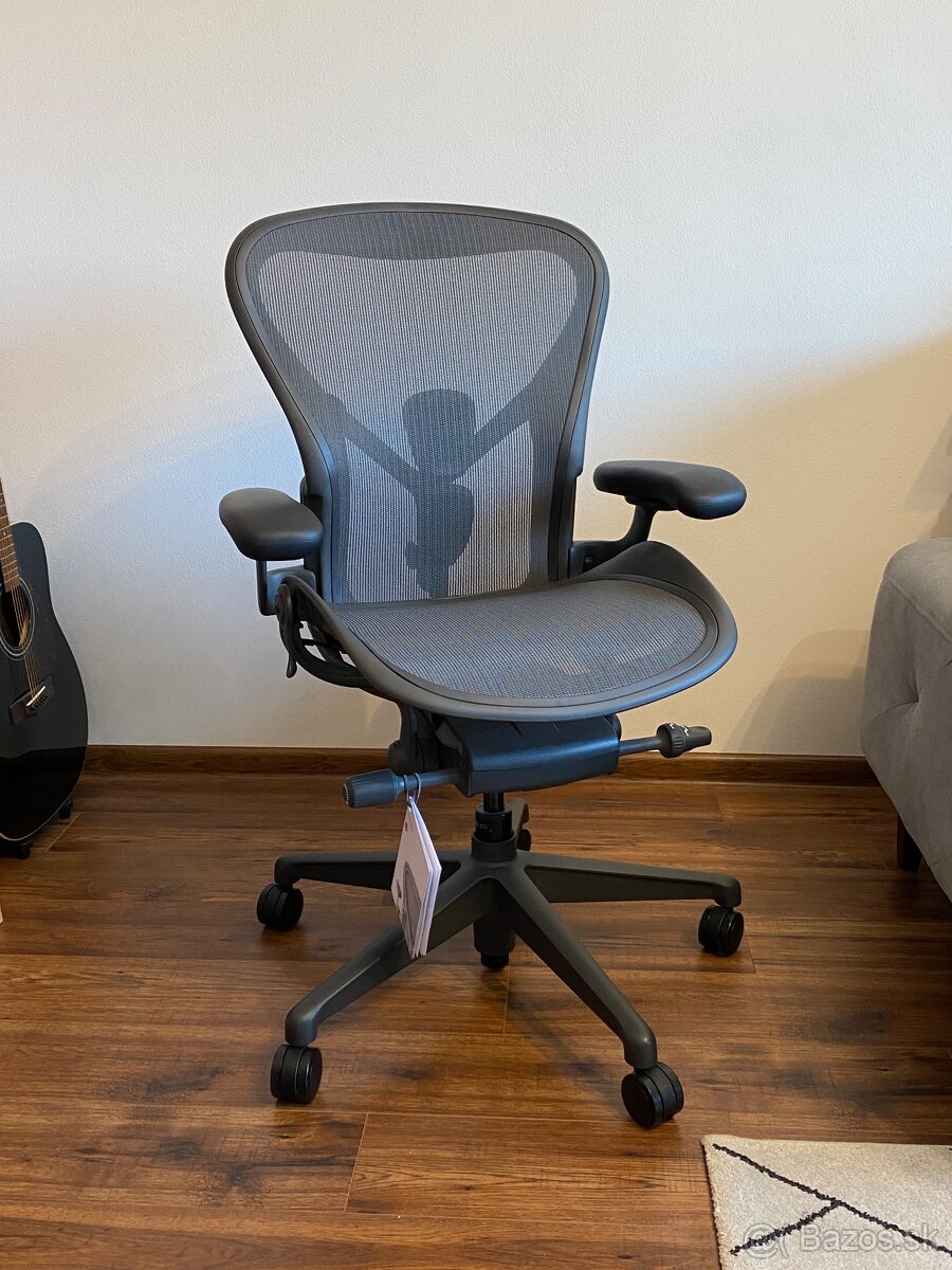 Herman Miller Aeron veľkosť B