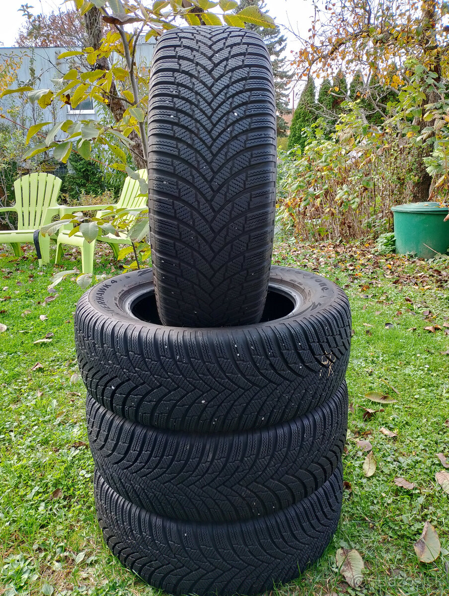 Zimné pneumatiky 215/60R16 99H Firestone Winterhawk 4