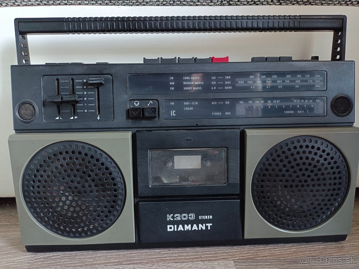 Tesla K203 Diamant radiomagnitofon boombox retro