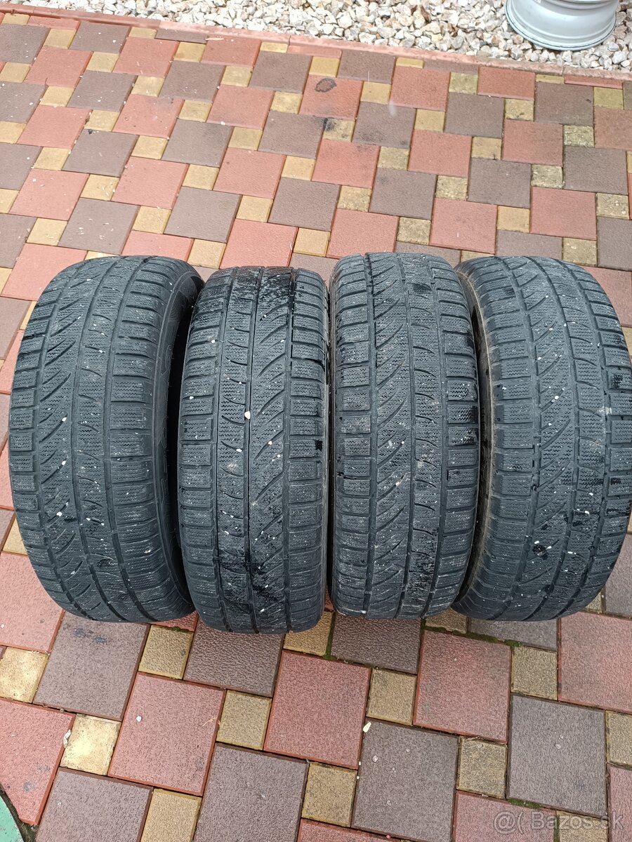 225/60r17