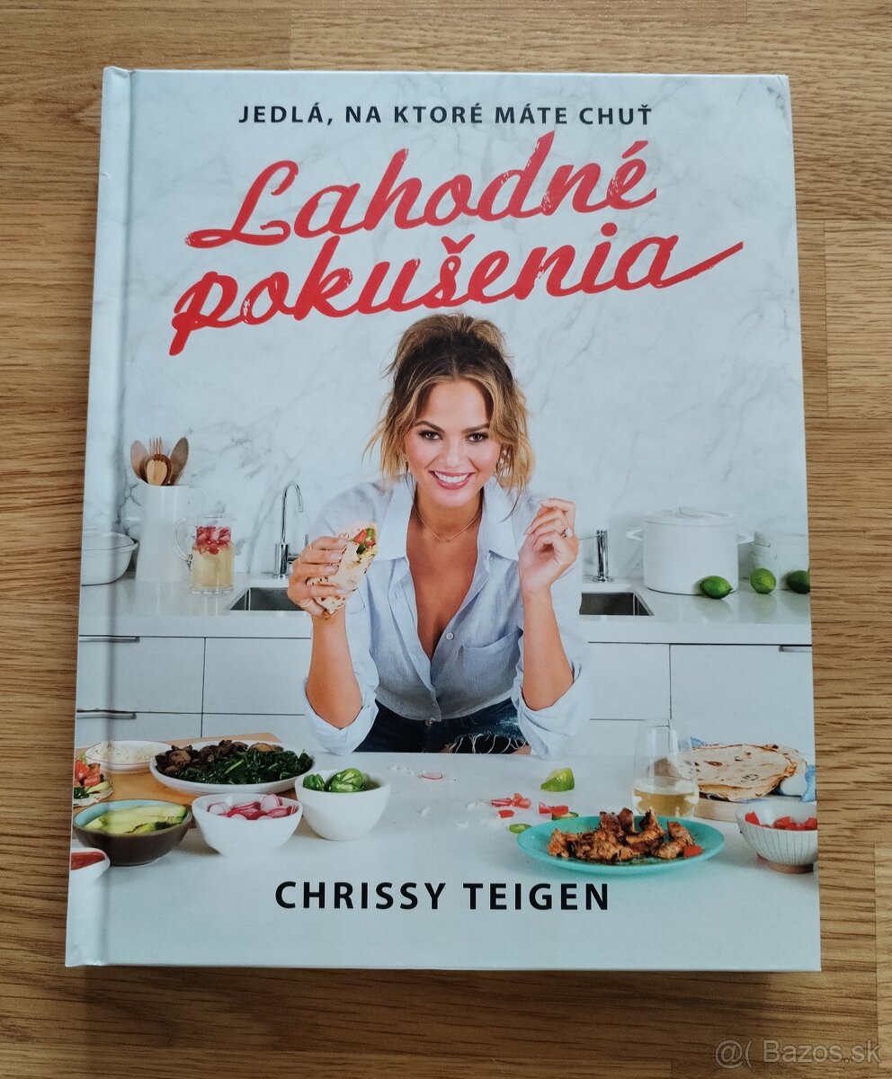 CHRISSY TEIGEN - Lahodné pokušenia