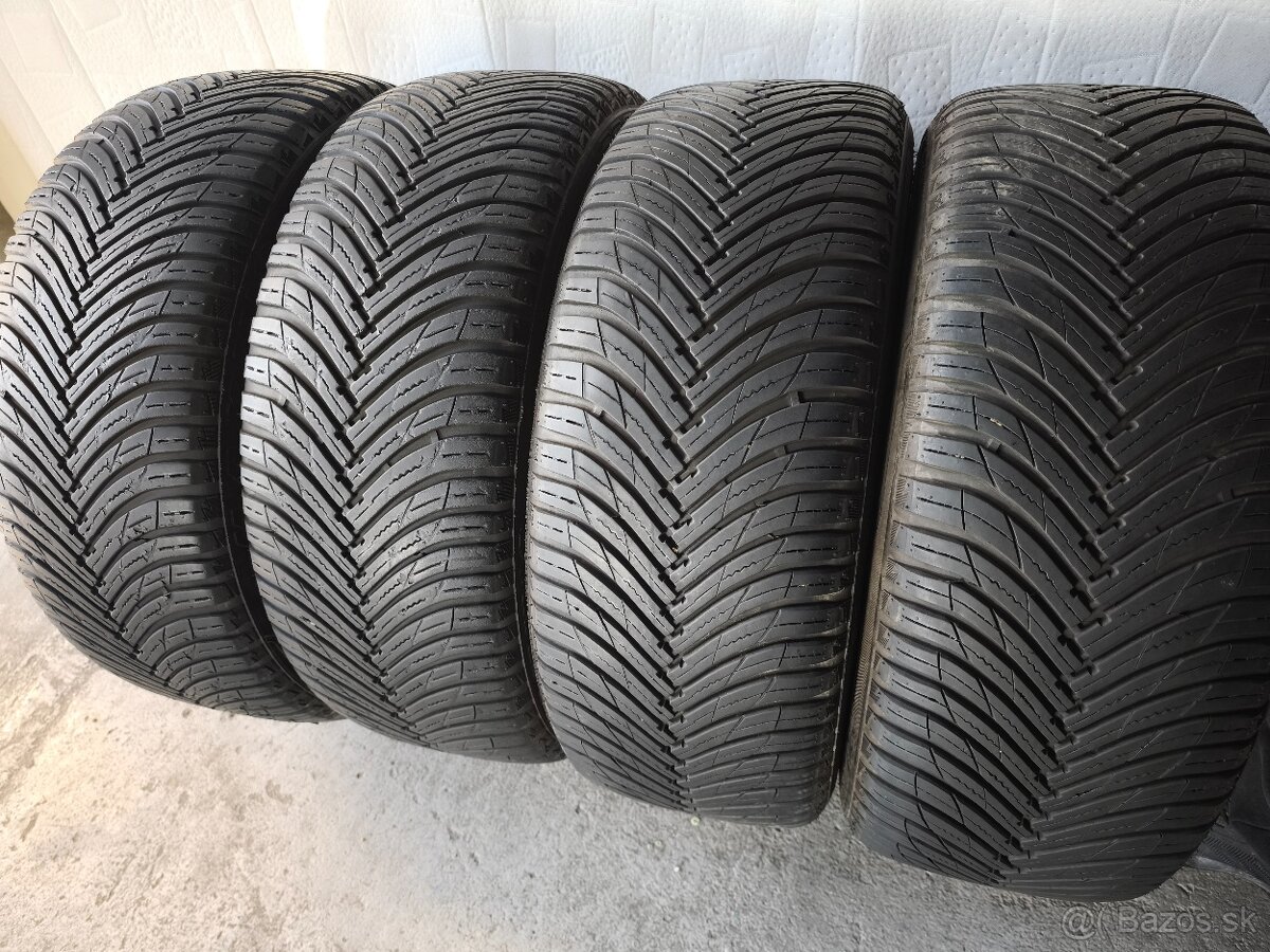 235/45 r19 celoročné pneumatiky