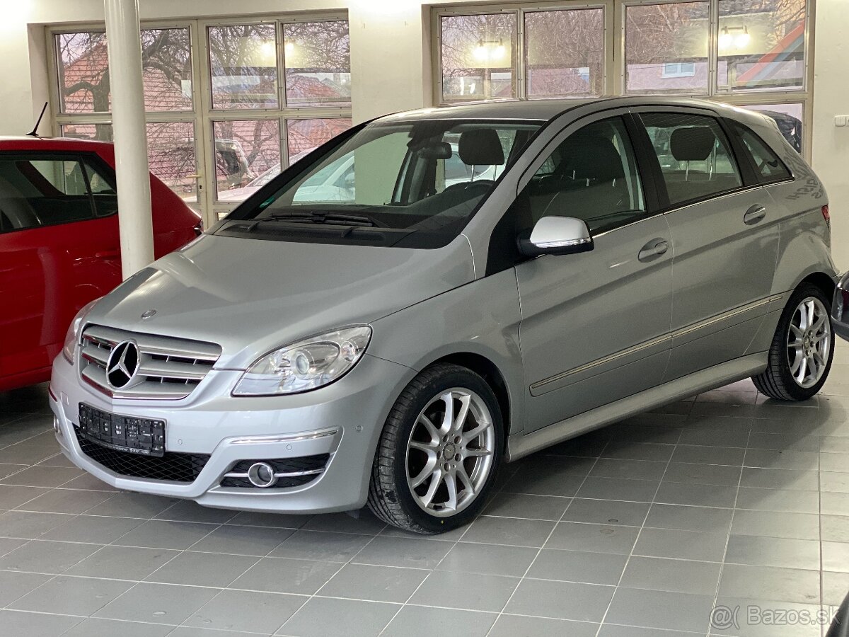 Mercedes-Benz B trieda 180 Sport Automat  bez HRDZE