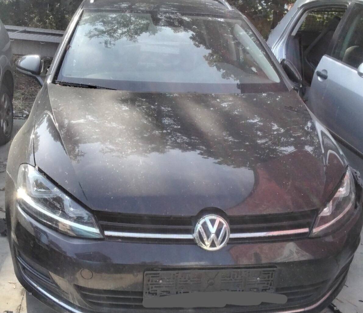 Volkswagen Golf VII 2.0 TDI 2014 predám DVERE PRAVÉ PREDNÉ,