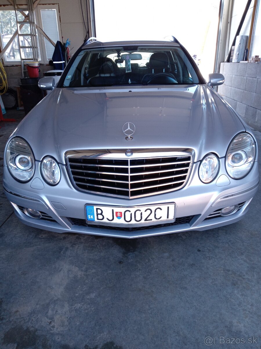 Mercedes Benz e320