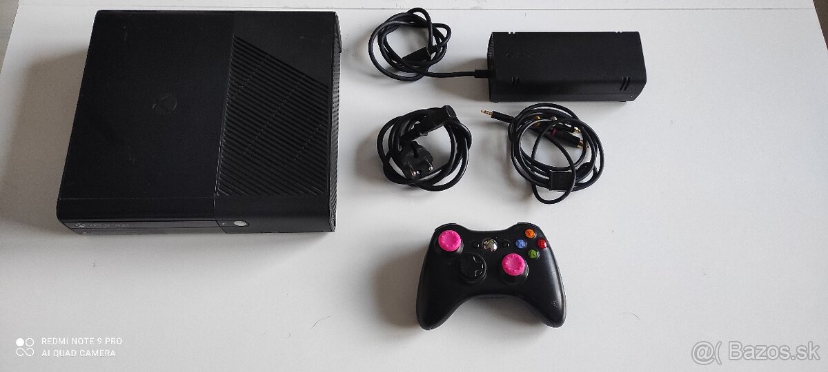 Xbox 360 slim 250gb+hry