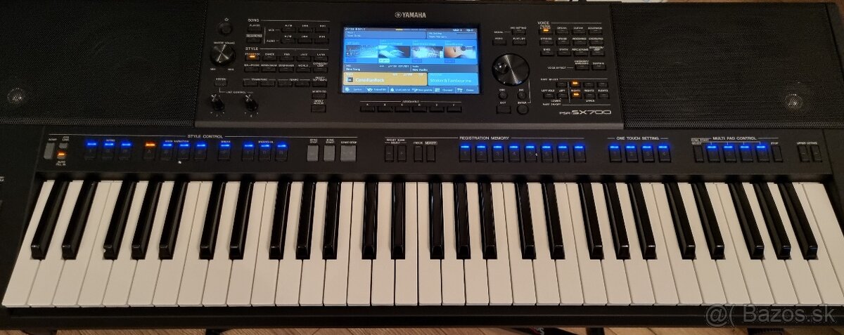 Yamaha PSR-SX700