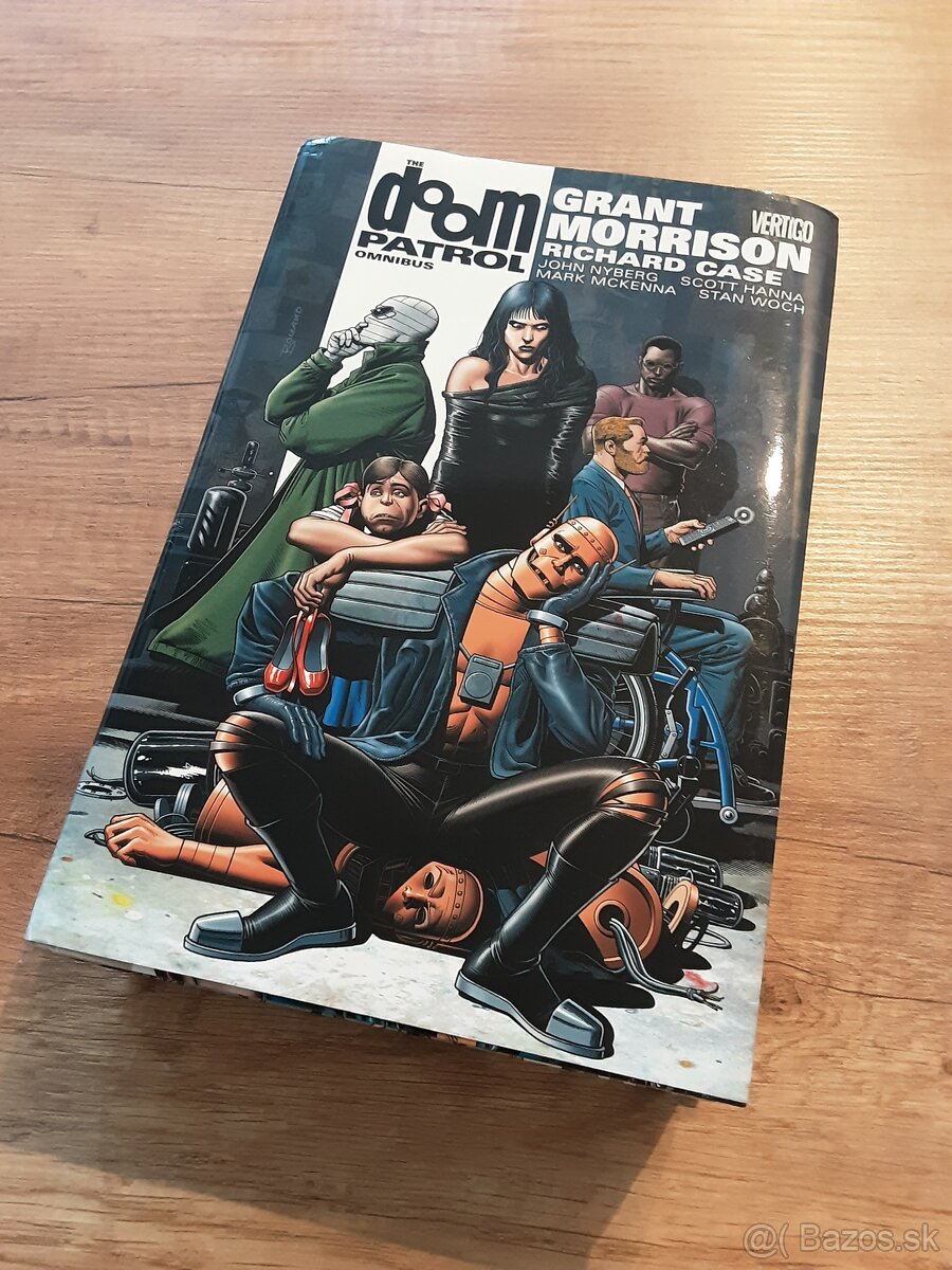 Komiksový omnibus Doom Patrol by Grant Morrison