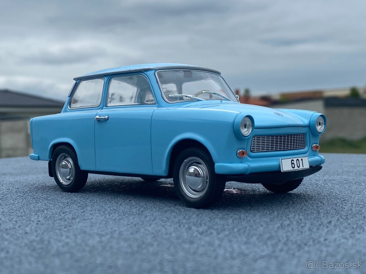 OPEL/ TRABANT predam zberatelske modely. Mierka 1:24.