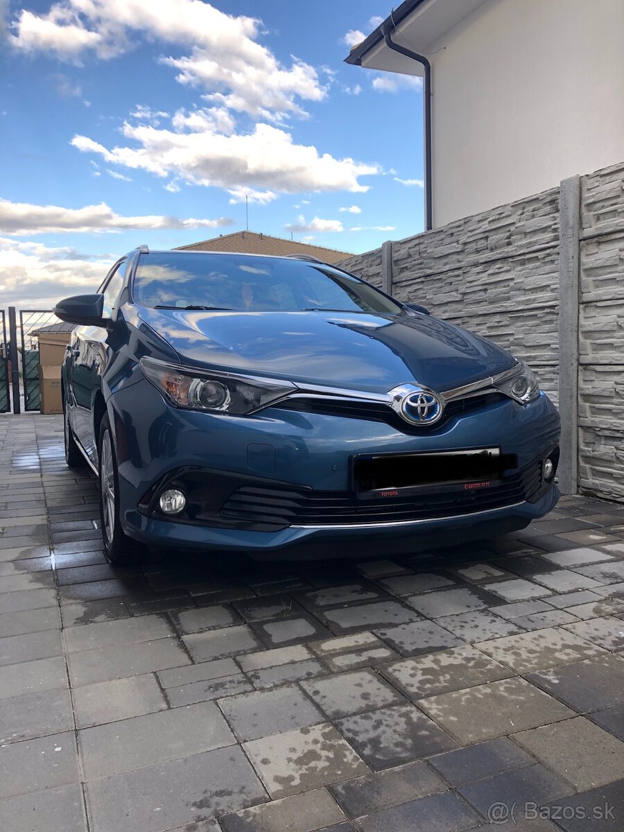 Toyota Auris TS 1.8 Hybrid - TOP, Android rádio, odhlučnenie