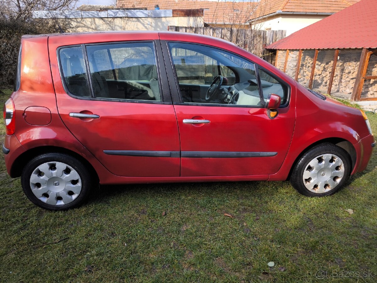 Renault Modus 1,2 i benzín