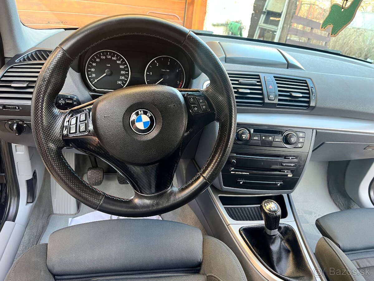 Predám BMW 120d.