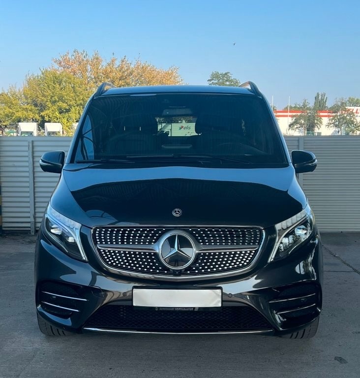 Mercedes-Benz V300 LANG 4M EXCLUSIVE AMG-LINE COMAND