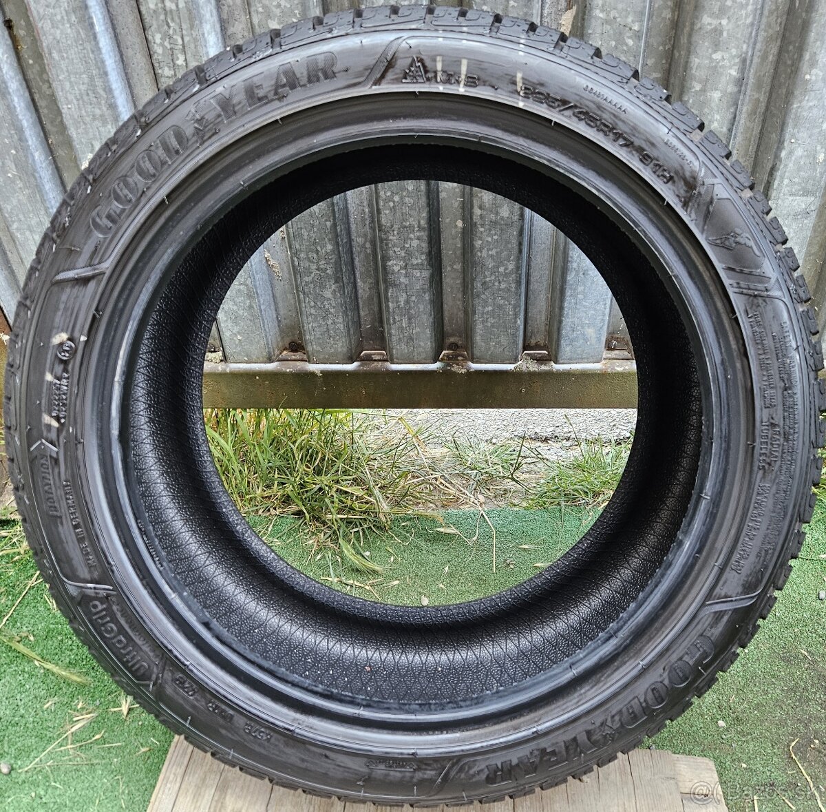 Takmer nejazdené zimné GoodYear Performance - 225/45 r17 91H