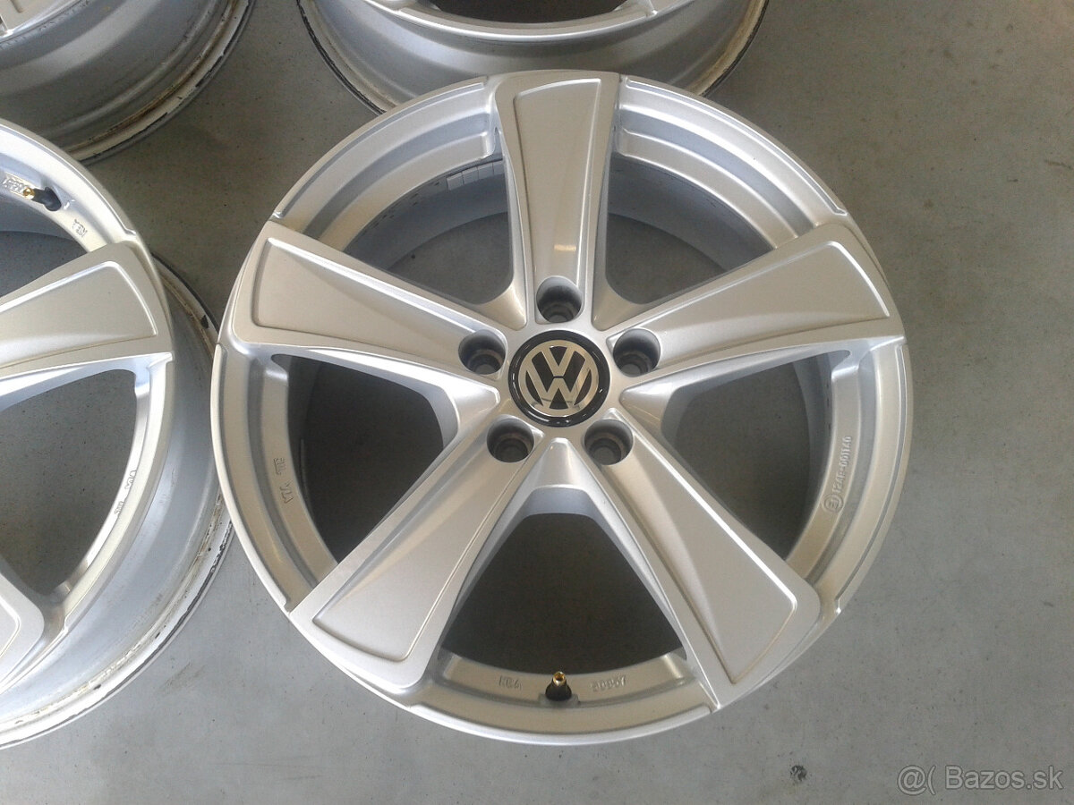 Ponukam ALU 5x112 R17 6,5J ET38 OXXO VOLKSWAGEN