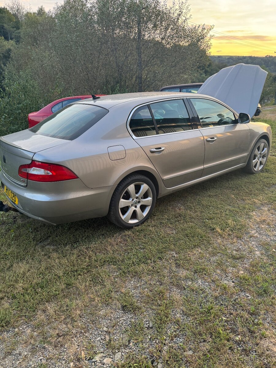 Rozpredám Škoda Superb 2