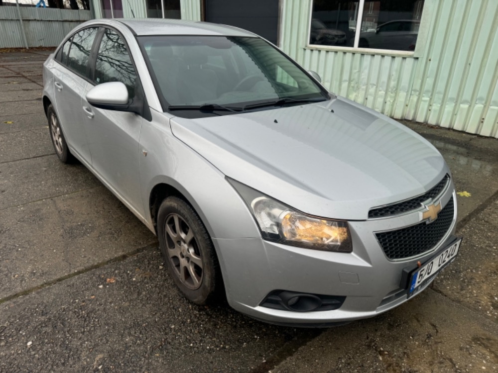 CHEVROLET CRUZE 2,0 CDTI 92KW,ROK 2010,NAJ.168TKM,KLIMA,DOHO