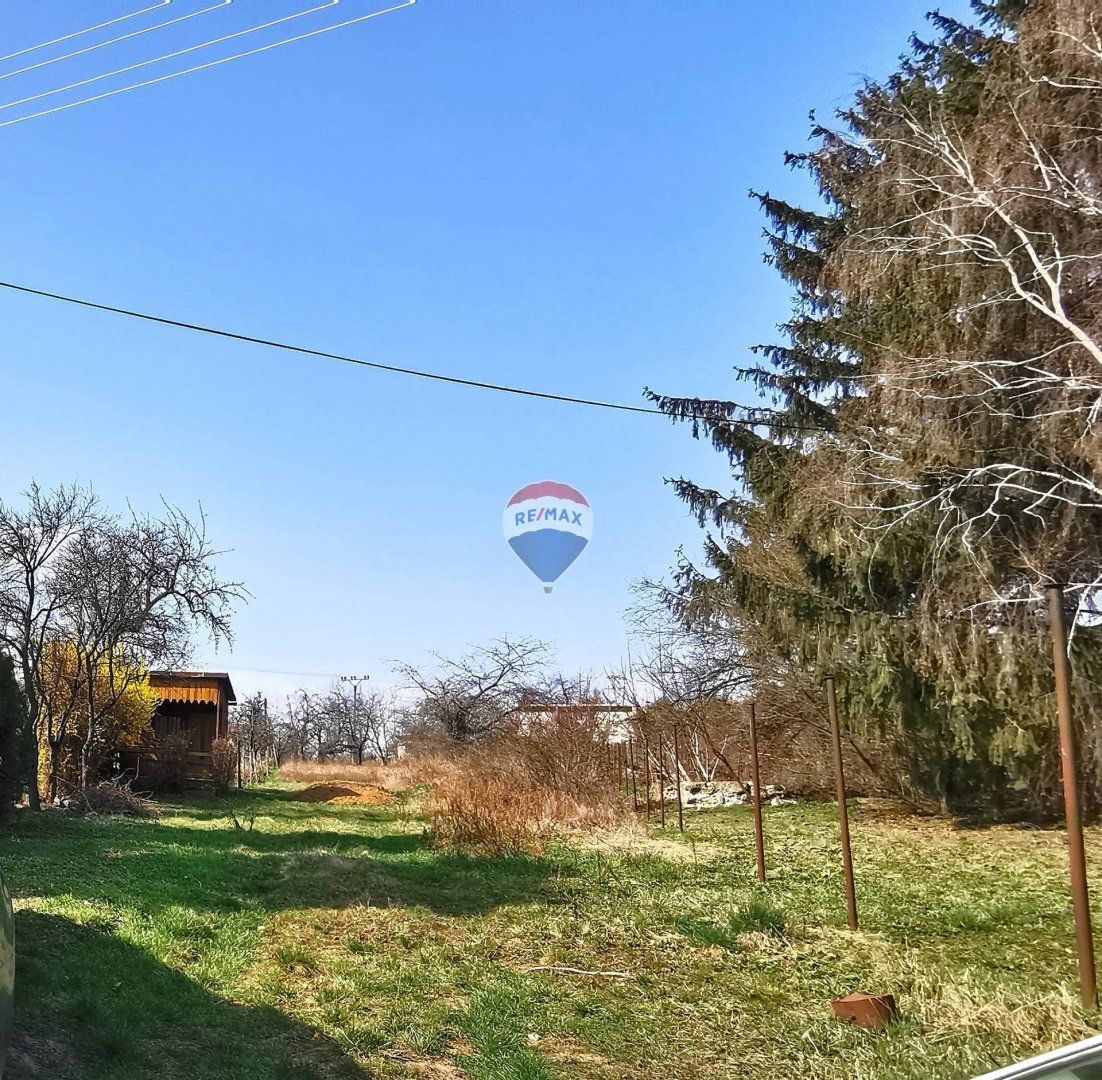 Pozemok na výstavbu rekreačnej chaty, 943m2, oblasť Hôrka, Z