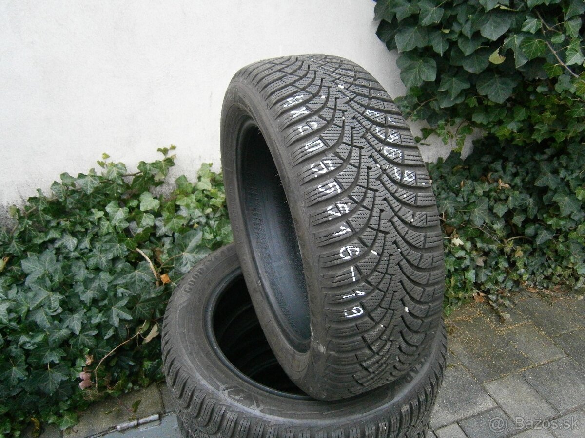 Predám 4x zimné pneu Goodyear 205/55 R16 91HXL