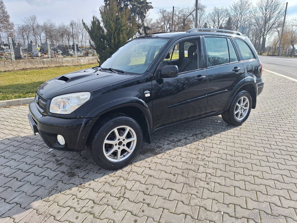 TOYOTA RAV 4  2.0 DIESEL 4X4 ROK 2005