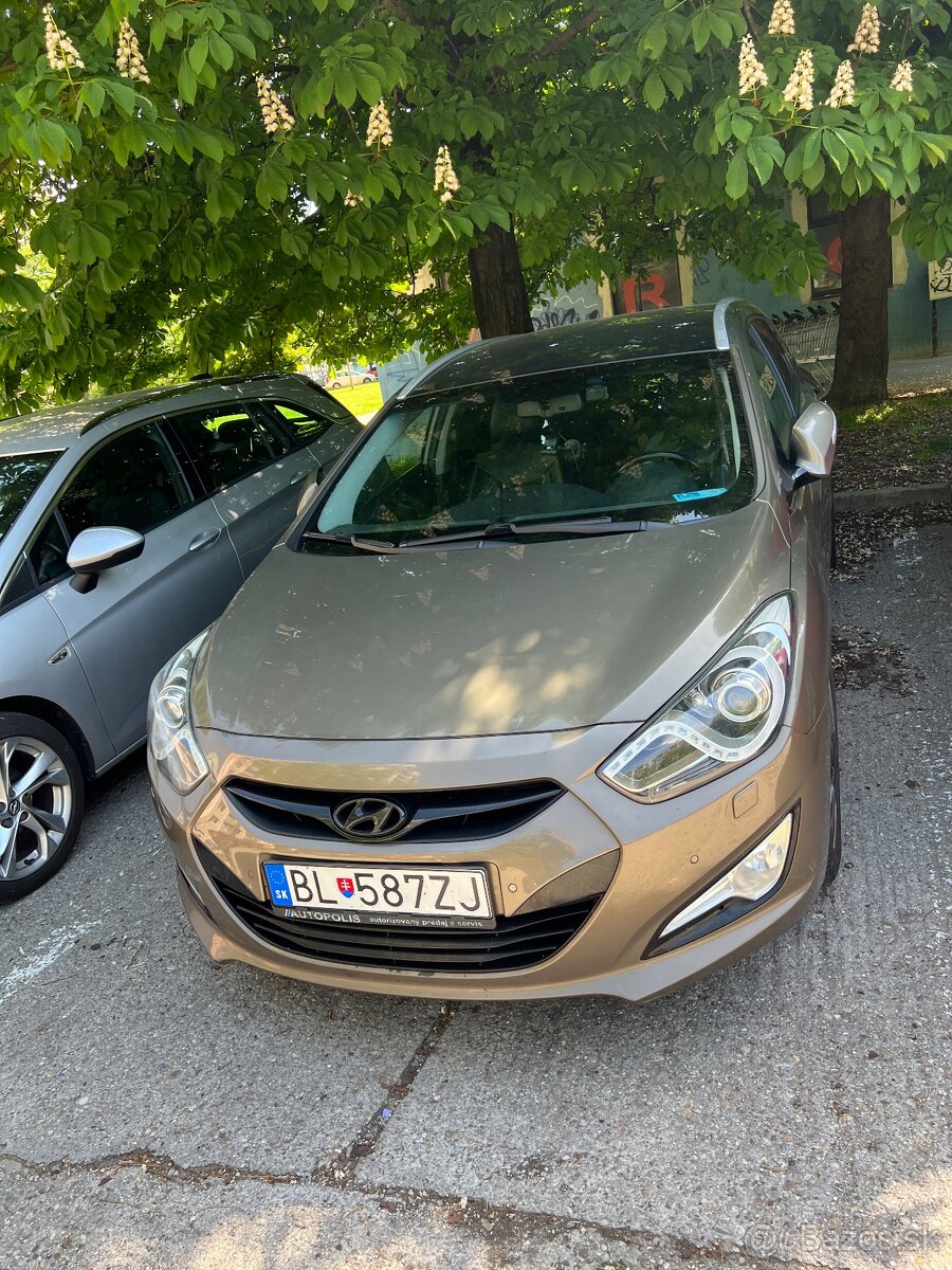 Hyundai i40 combi 1,7crdi PREMIUM