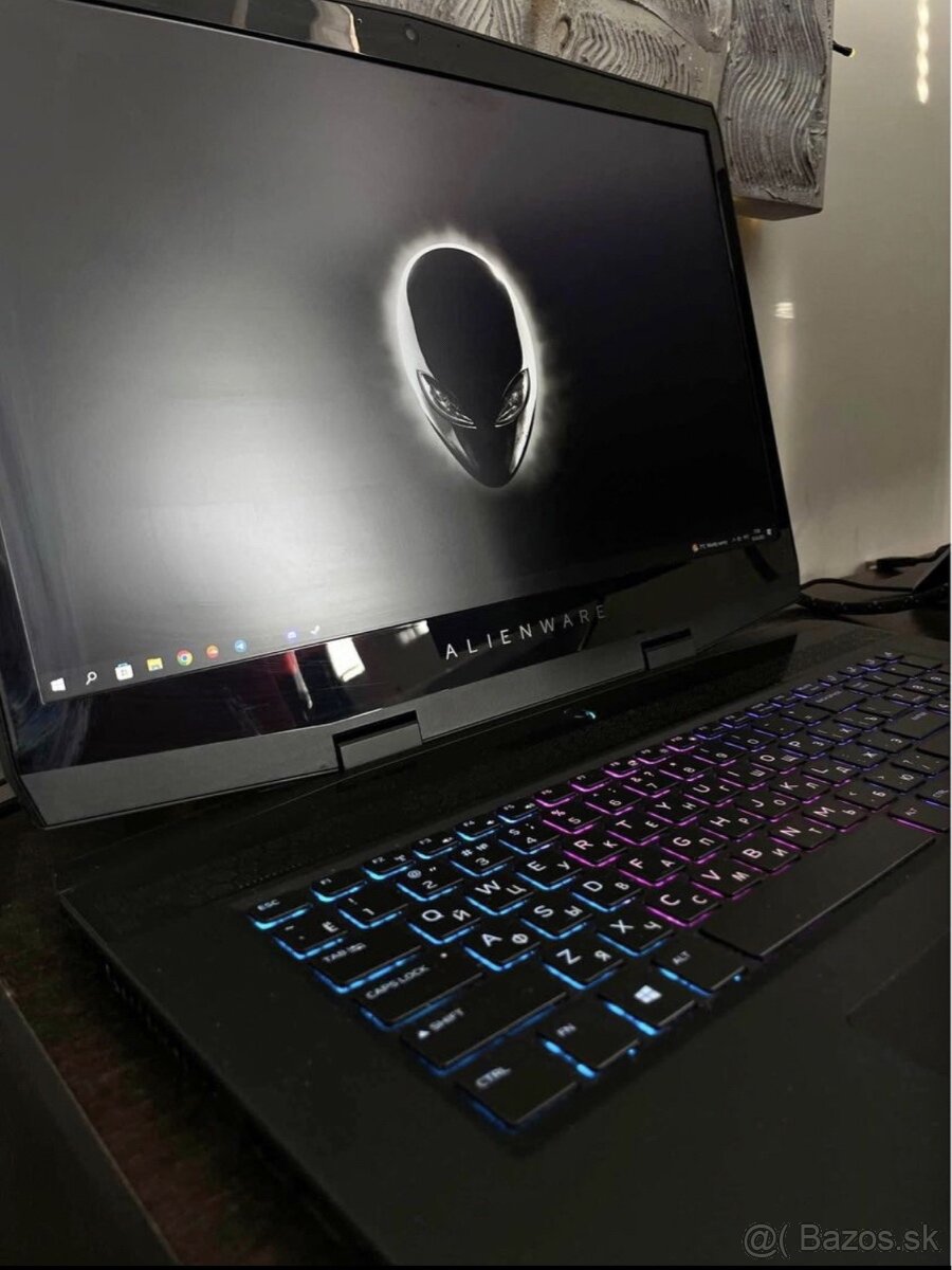 Dell Alienware M17 i7/RTX 2070