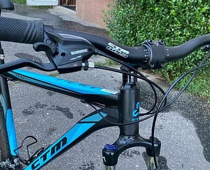 Predám horský bike CTM 29"kolesá top stav záruke