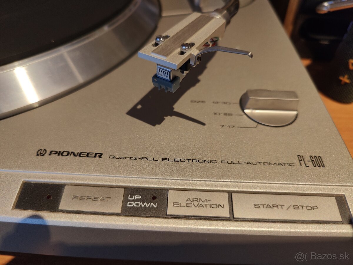 Vinylový prehrávač  Pioneer pl600