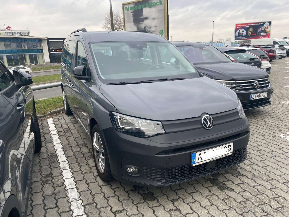 Volkswagen Caddy maxi CNG 7000km 7 miestna verzia