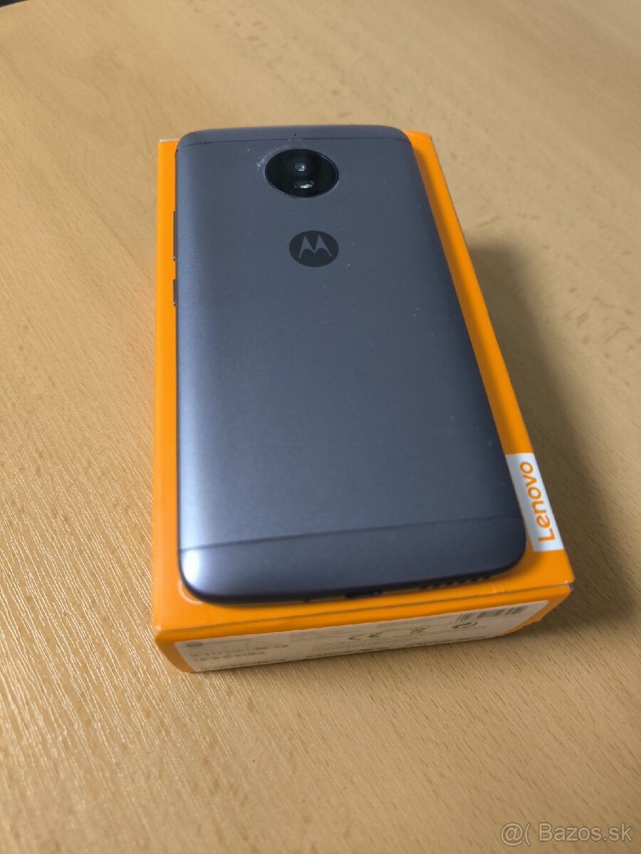 Motorola E4 plus