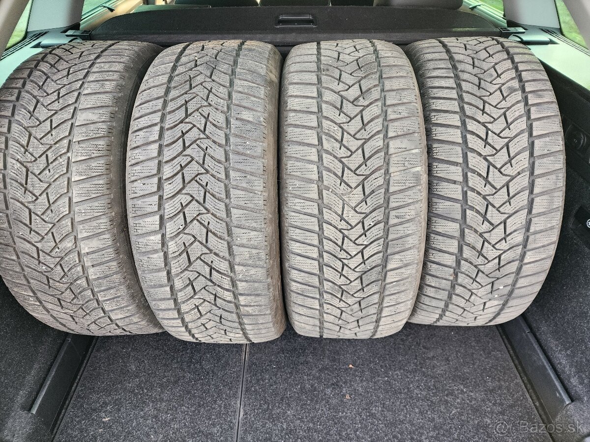 Dunlop Winter Sport 5 235/45 R18