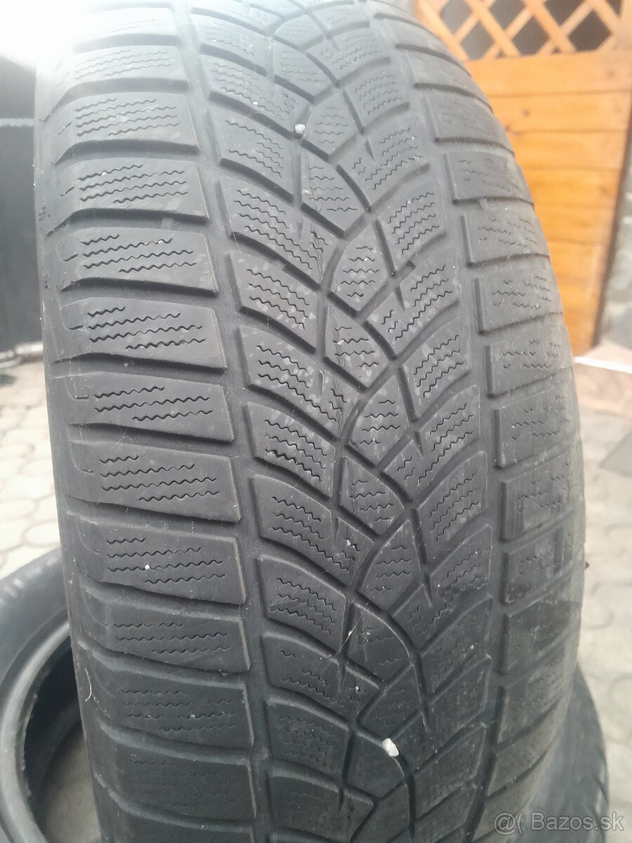 215/ 60 R16 Goodyear