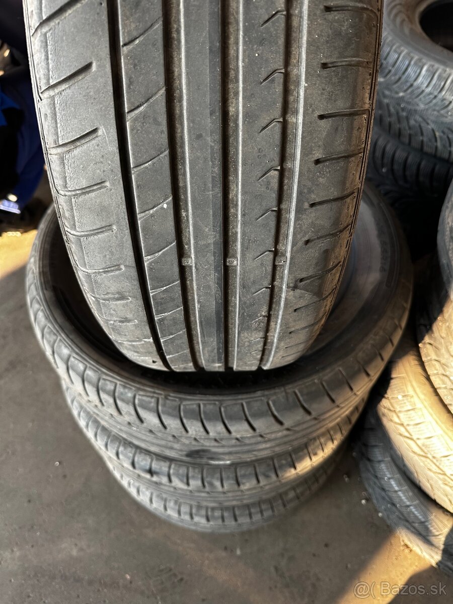 4x DUNLOP SPORTBLURESPONSE 205/55 R16