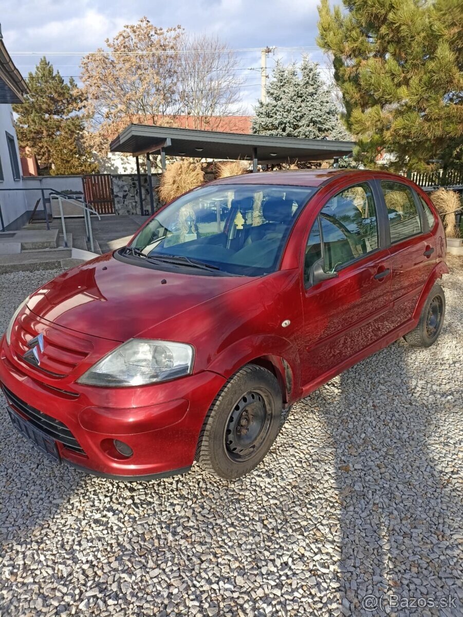 Mám C3 1.4 benzín 60000km zachovalé diely