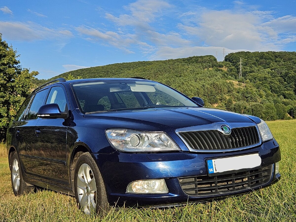 Škoda Octavia Combi 2.0 PD Elegance DSG