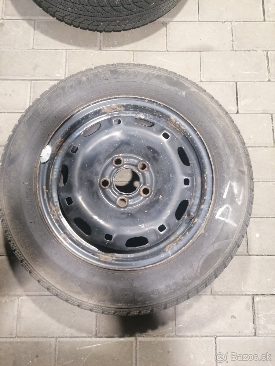 Zimné pneumatiky 165/70 R14