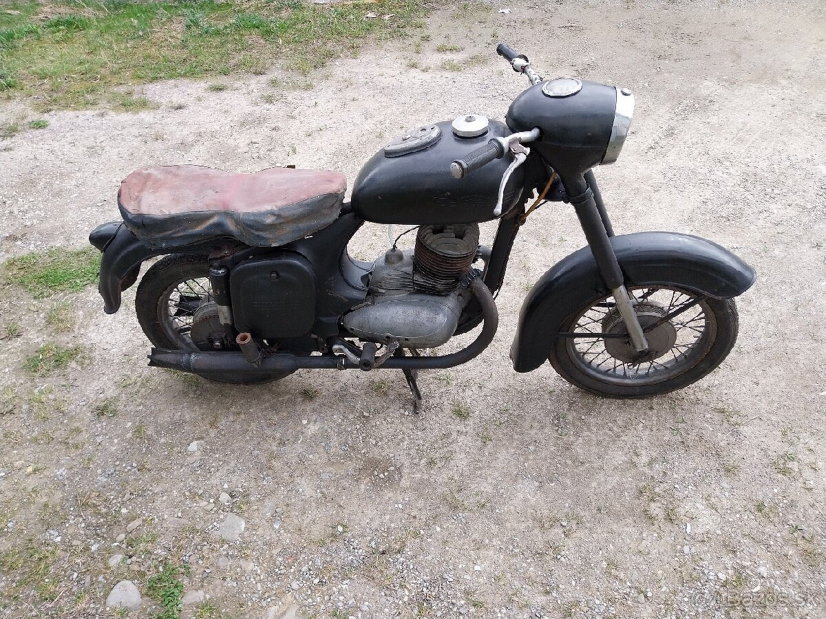 Jawa 250 353, cesky TP, prihlasitelne ako dovoz