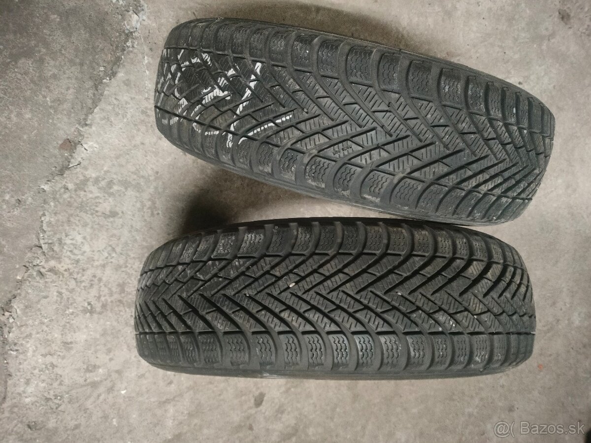 Predám 2 ks zimných pneu Pirelli 175/65 r15