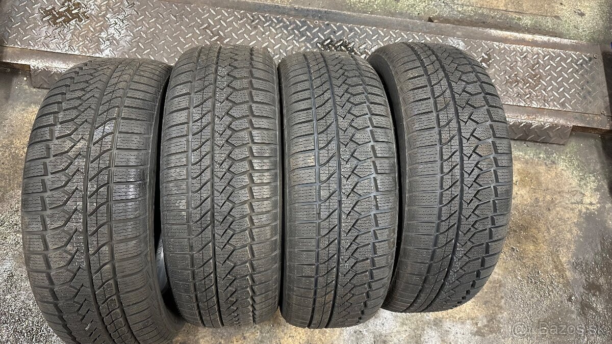 Zimné pneu TRAZANO ZuperSnow 215/55 R17