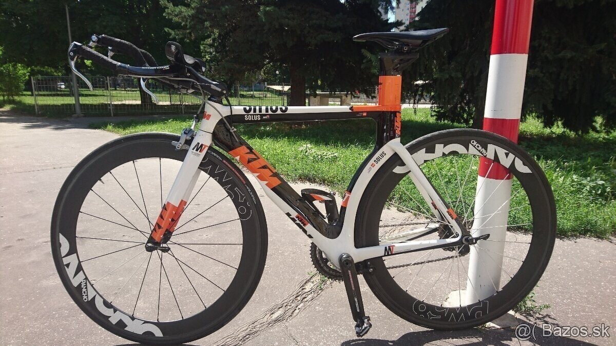 KTM Solus (AT) ,Celokarbonový bicykel, aerodynamický tvar-Ča