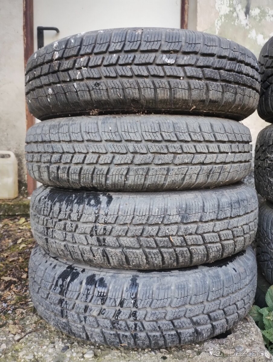 Zimné pneu.145/80R13