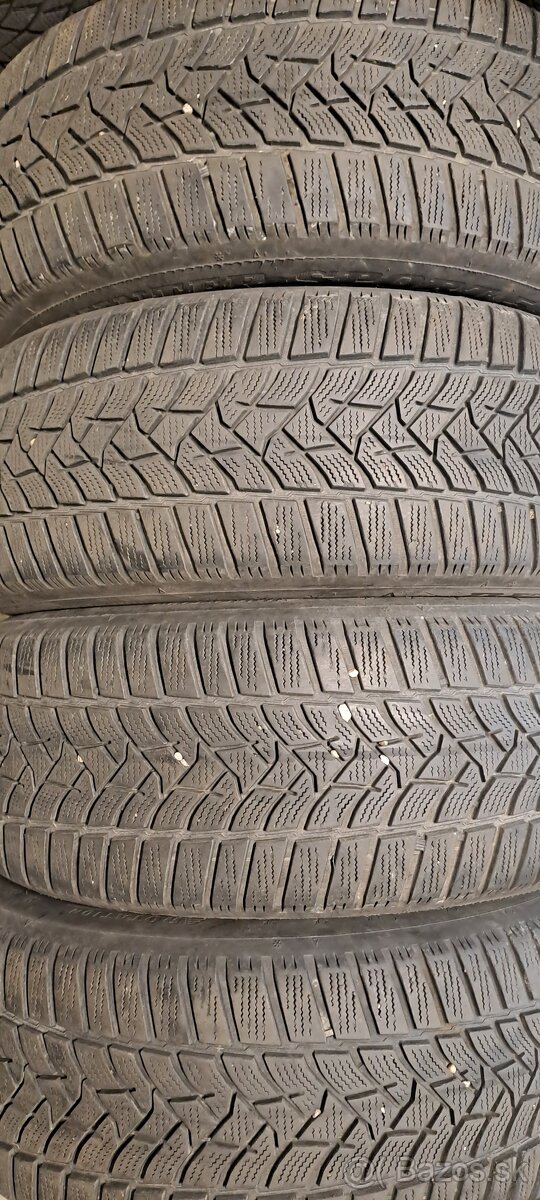 Predám 4ks jazdené zimné 205/55r16-91H Dunlop