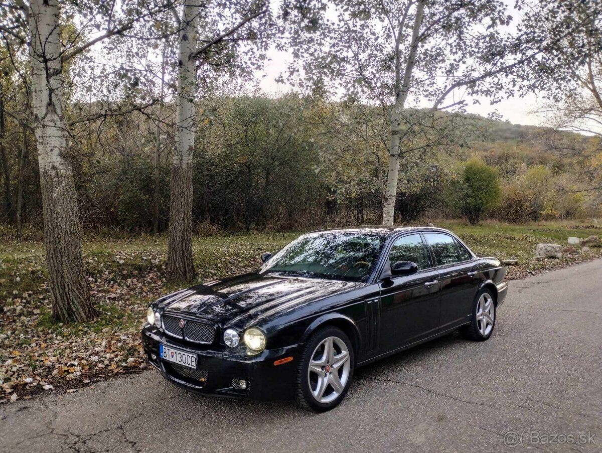 Jaguar XJR 4.2 V8 Supercharged (LPG)