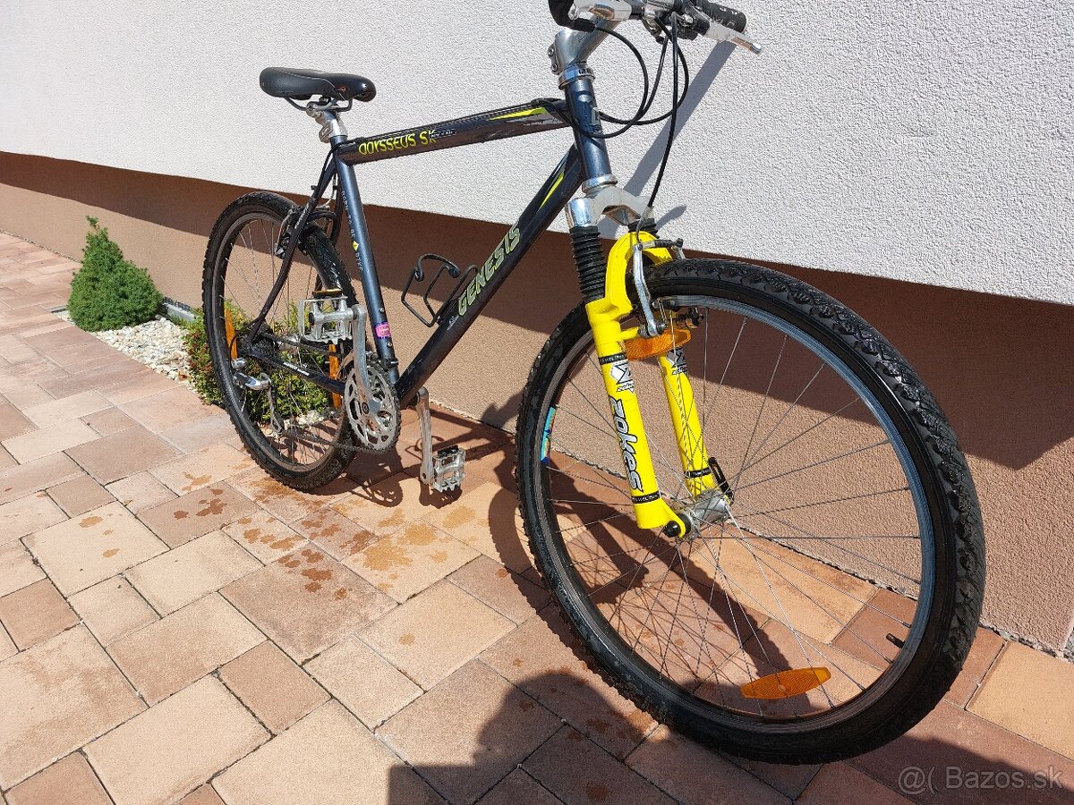 Horský odpruzeny bicykel 26" Genesis