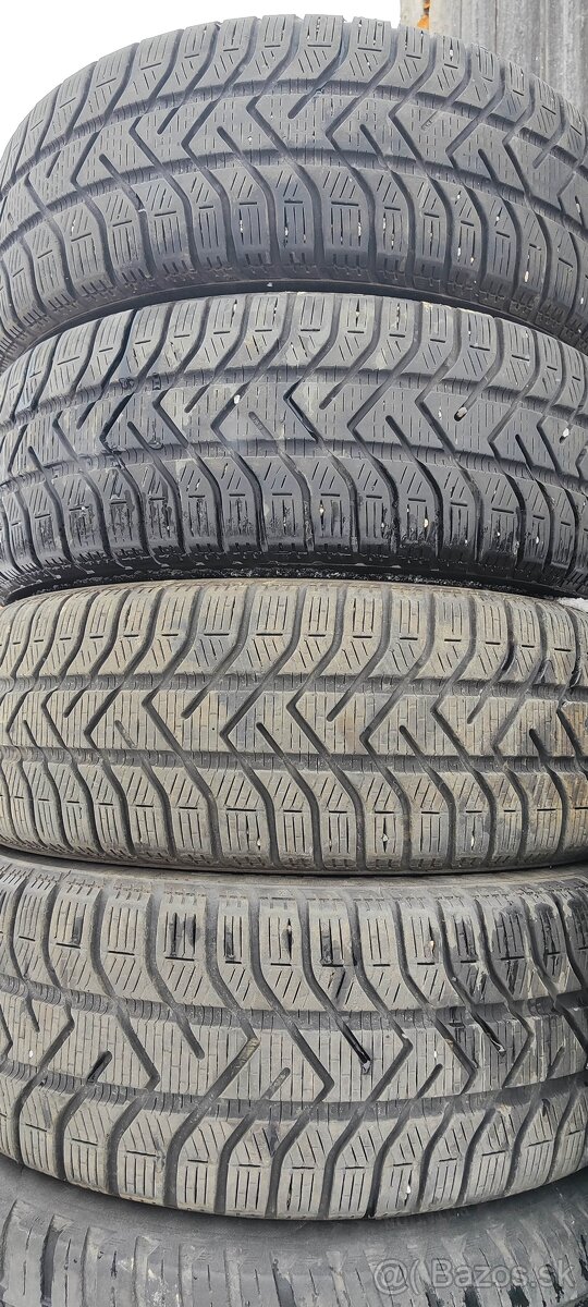 195/60 R15 Pirelli zimné pneumatiky - sada