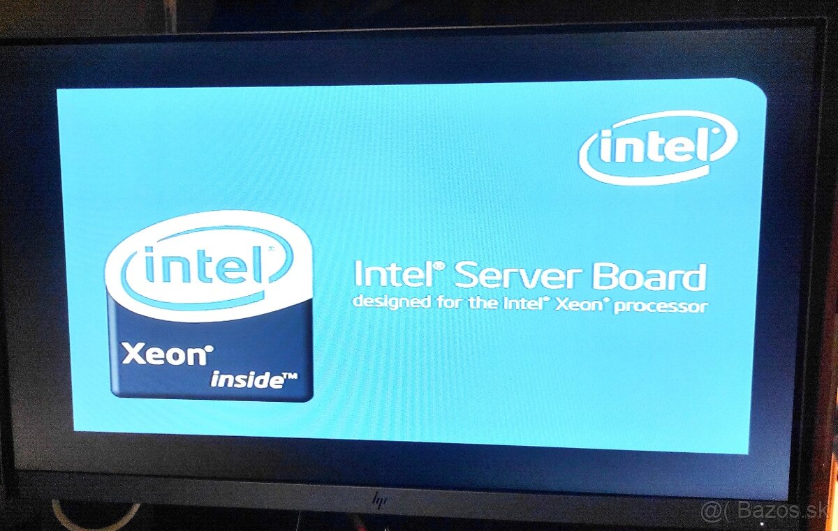 Počítač Intel Xeon / 8GB