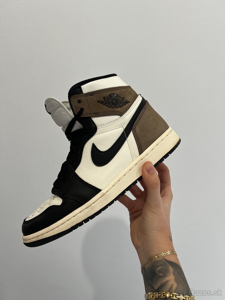 Air Jordan 1 High Dark Mocha