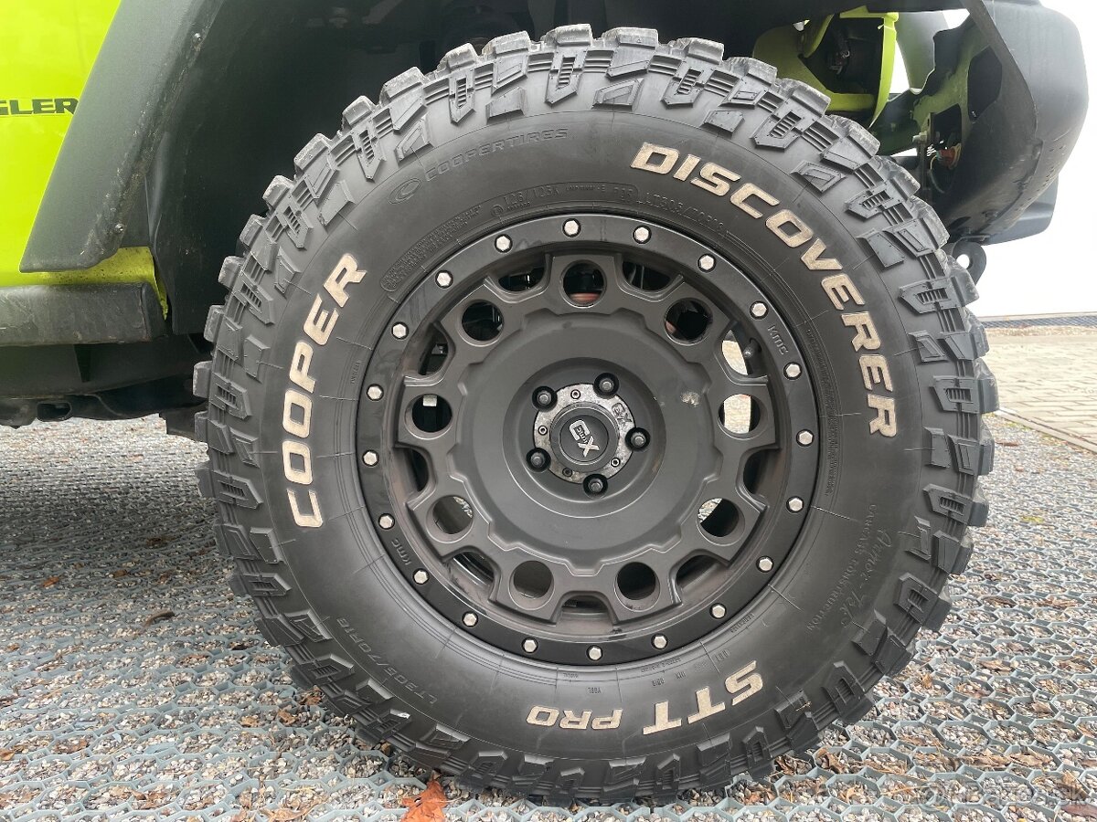 5x Pneu Cooper Discoverer 305/70/18 s diskami