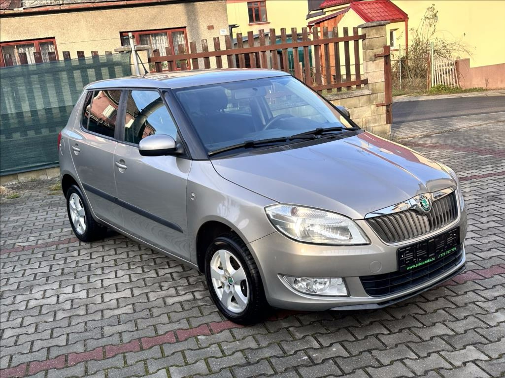 Škoda Fabia 1.4 63kW 2011 127014km 1.majitel bez koroze